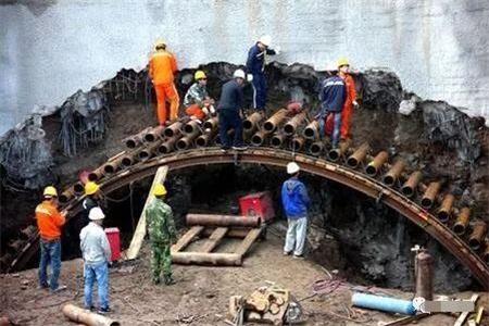广州隧道钢花管支护案例